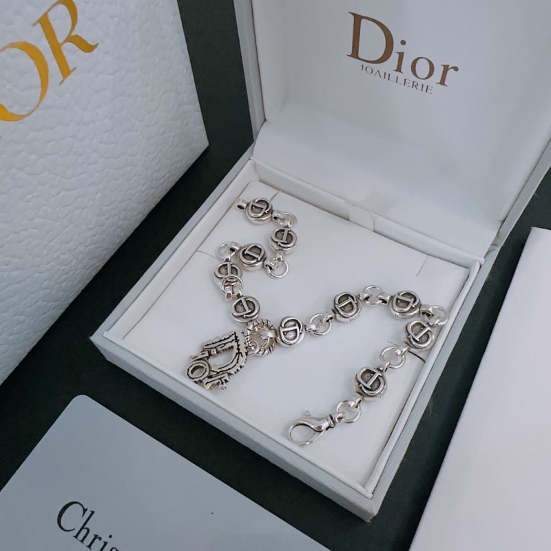 chr1st1an D10r necklaces